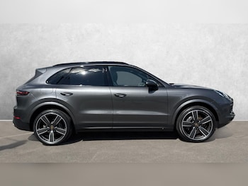 Used Porsche Cayenne 2020 for sale - 75266828: Photo