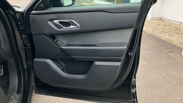 Used Land Rover Range Rover Velar 2018 for sale - 76237313: Photo 22