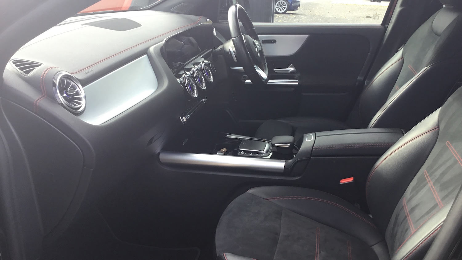 Used Mercedes-Benz EQA 2022 for sale - 76334892: Photo 12