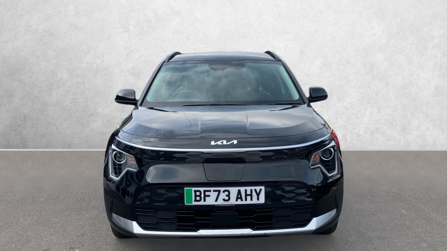 Used Kia Niro 2023 for sale - 75975682: Photo 2