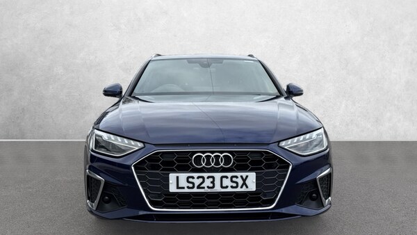 Used Audi A4 2023 for sale - 76149115: Photo 2