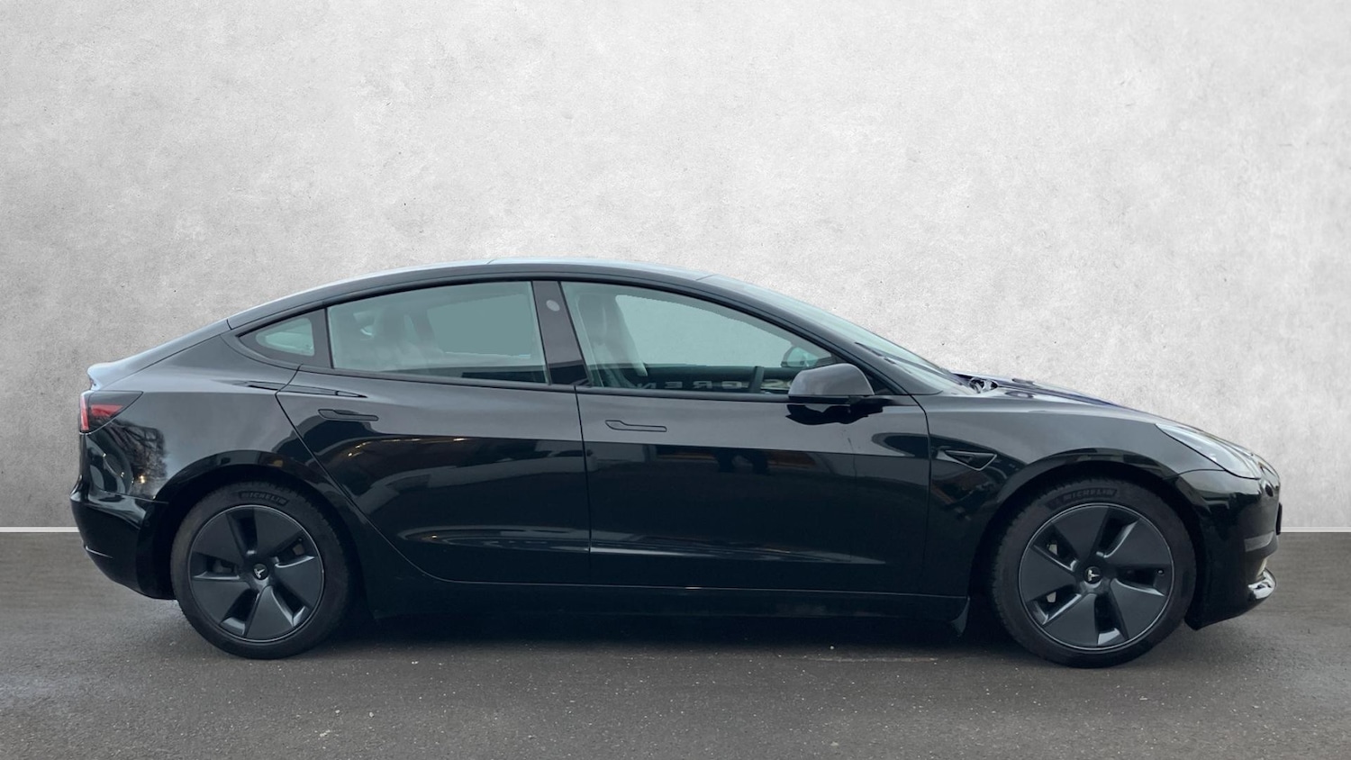 Used Tesla Model 3 2021 for sale - 77049201: Photo 3