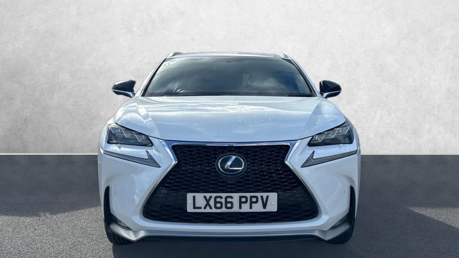 Used Lexus NX 2016 for sale - 76334898: Photo 2