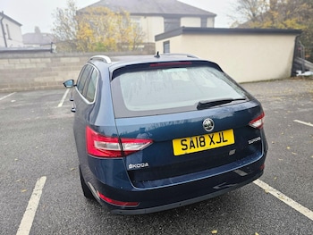 Used Skoda Superb 2018 for sale - 77958203: Photo