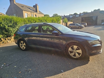 Used Skoda Superb 2018 for sale - 79223168: Photo