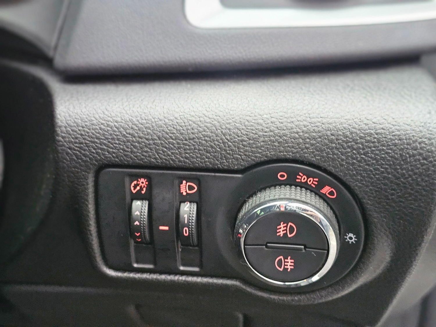 Used Vauxhall Astra for sale - 77958589: Photo 37