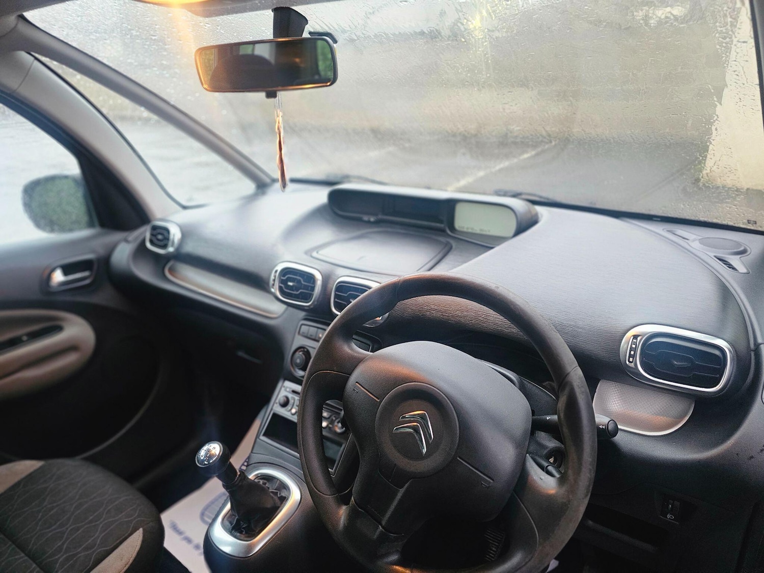 Used Citroen C3 Picasso for sale - 77957459: Photo 23