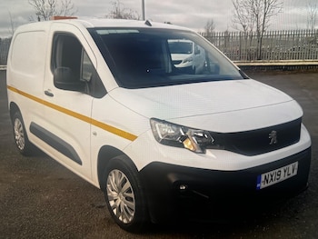 Used Peugeot Partner 2019 for sale - 76994687: Photo