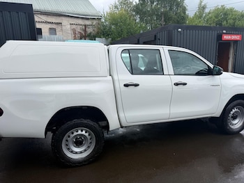Used Toyota Hilux 2019 for sale - 79425457: Photo