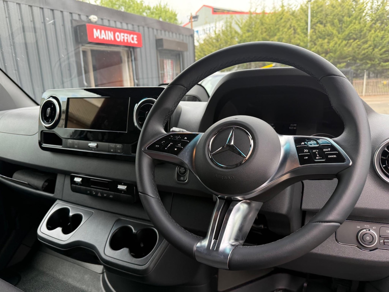 Used Mercedes-Benz Sprinter 2025 for sale - 76122292: Photo 9