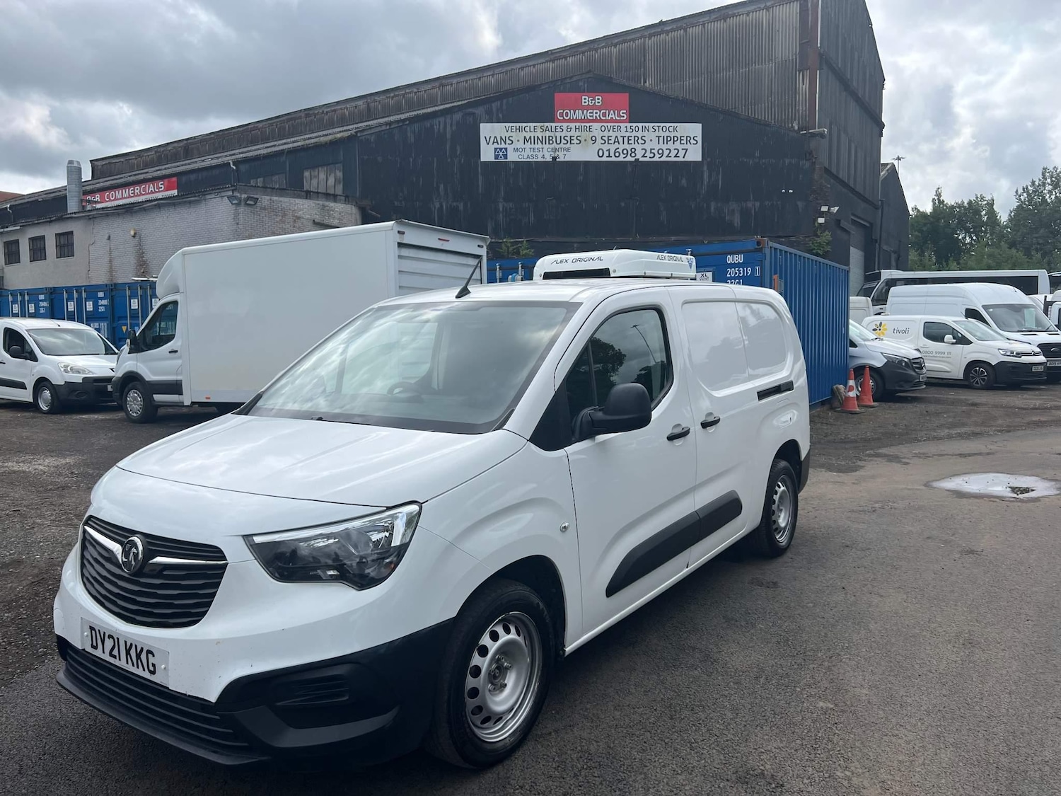 Used Vauxhall Combo 2021 for sale - 76122858: Photo 1