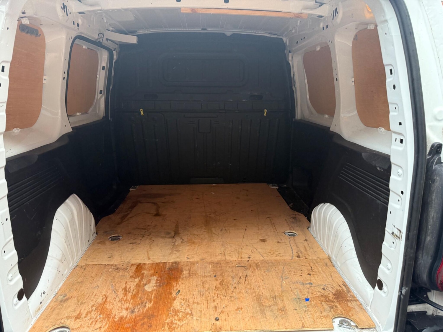 Used Peugeot Partner 2020 for sale - 77440720: Photo 9