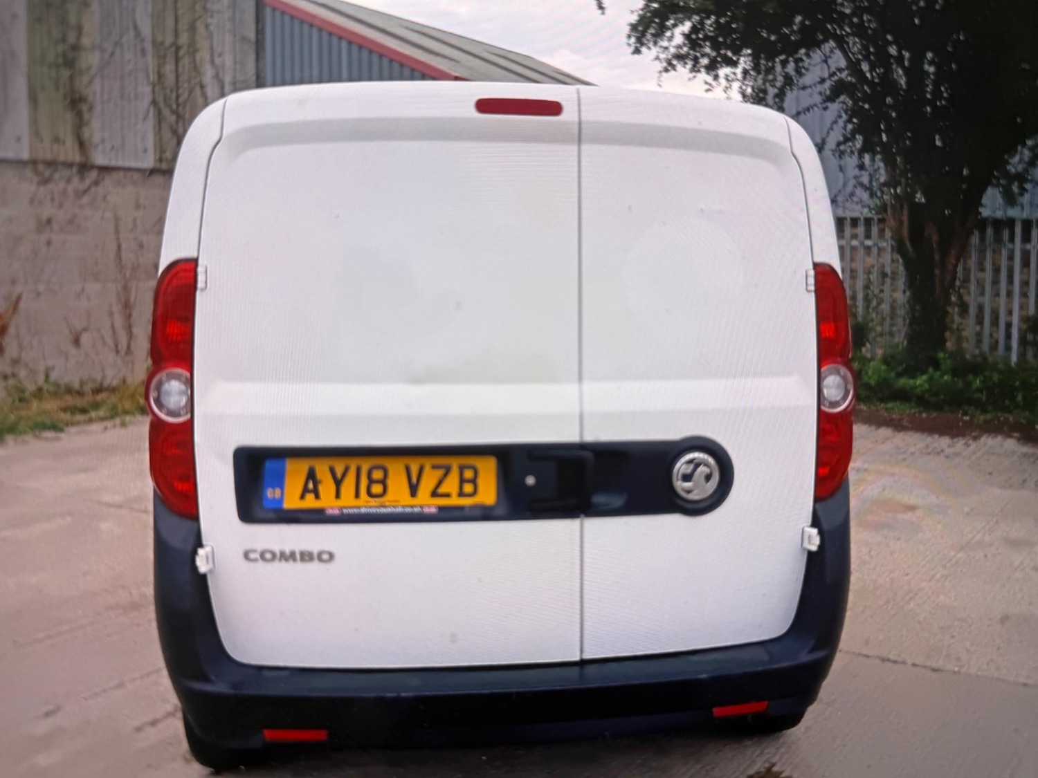 Used Vauxhall Combo 2018 for sale - 76992742: Photo 7