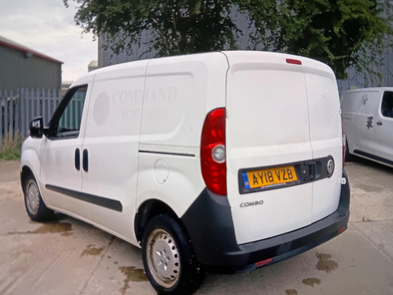 Used Vauxhall Combo 2018 for sale - 76992742: Photo 9