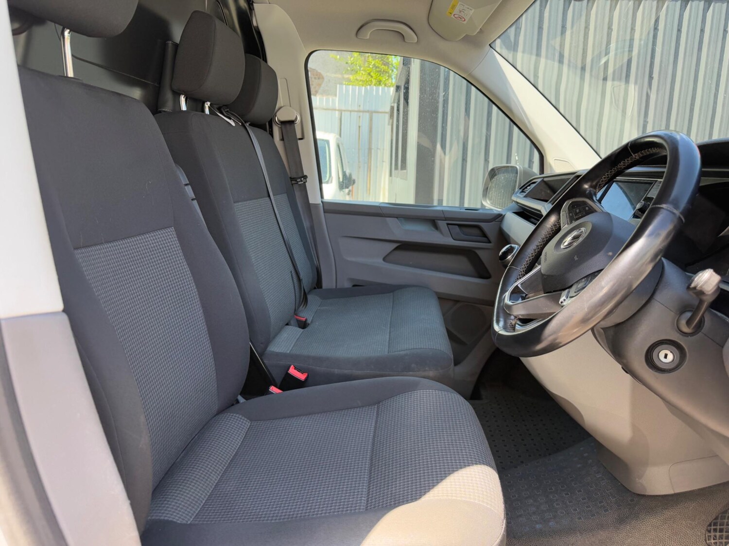 Used Volkswagen Transporter 2020 for sale - 76432287: Photo 13