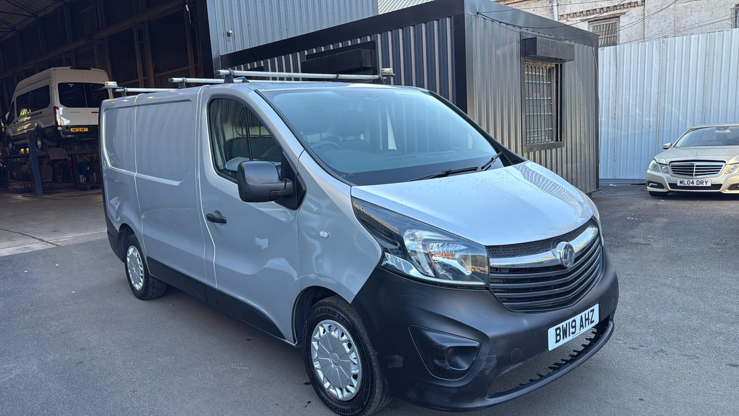 Used Vauxhall Vivaro 2019 for sale - 76251460: Photo 3