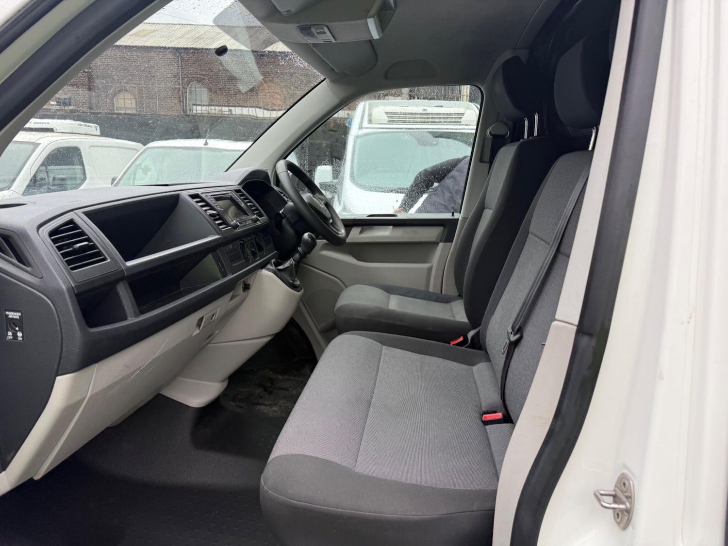 Used Volkswagen Transporter 2019 for sale - 77377235: Photo 16