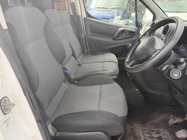 Used Peugeot Partner 2017 for sale - 76122099: Photo 15
