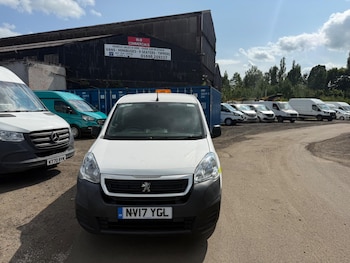 Used Peugeot Partner 2017 for sale - 76122099: Photo 3
