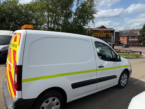Used Peugeot Partner 2017 for sale - 76122099: Photo 6