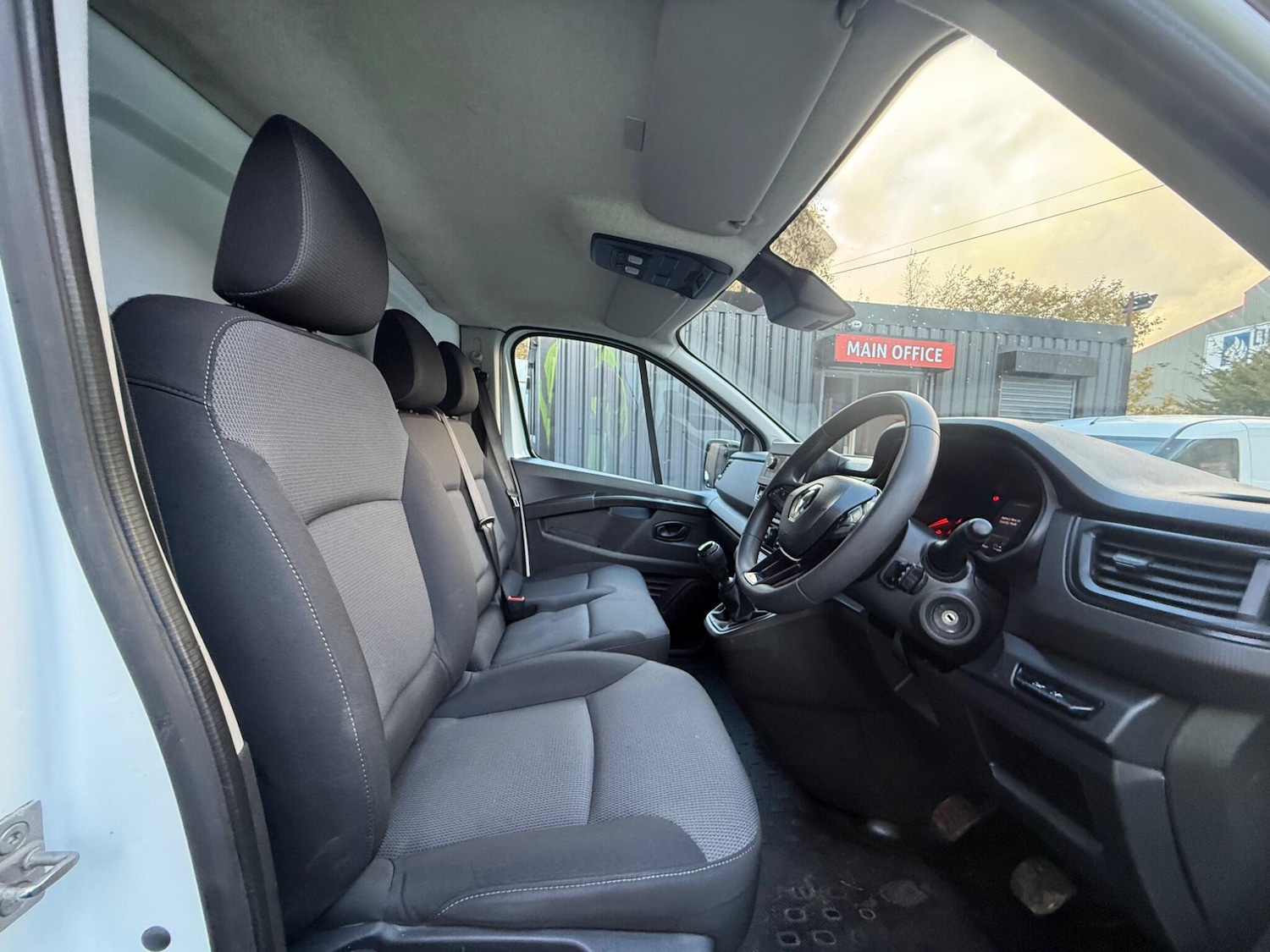 Used Renault Trafic 2022 for sale - 76772217: Photo 10