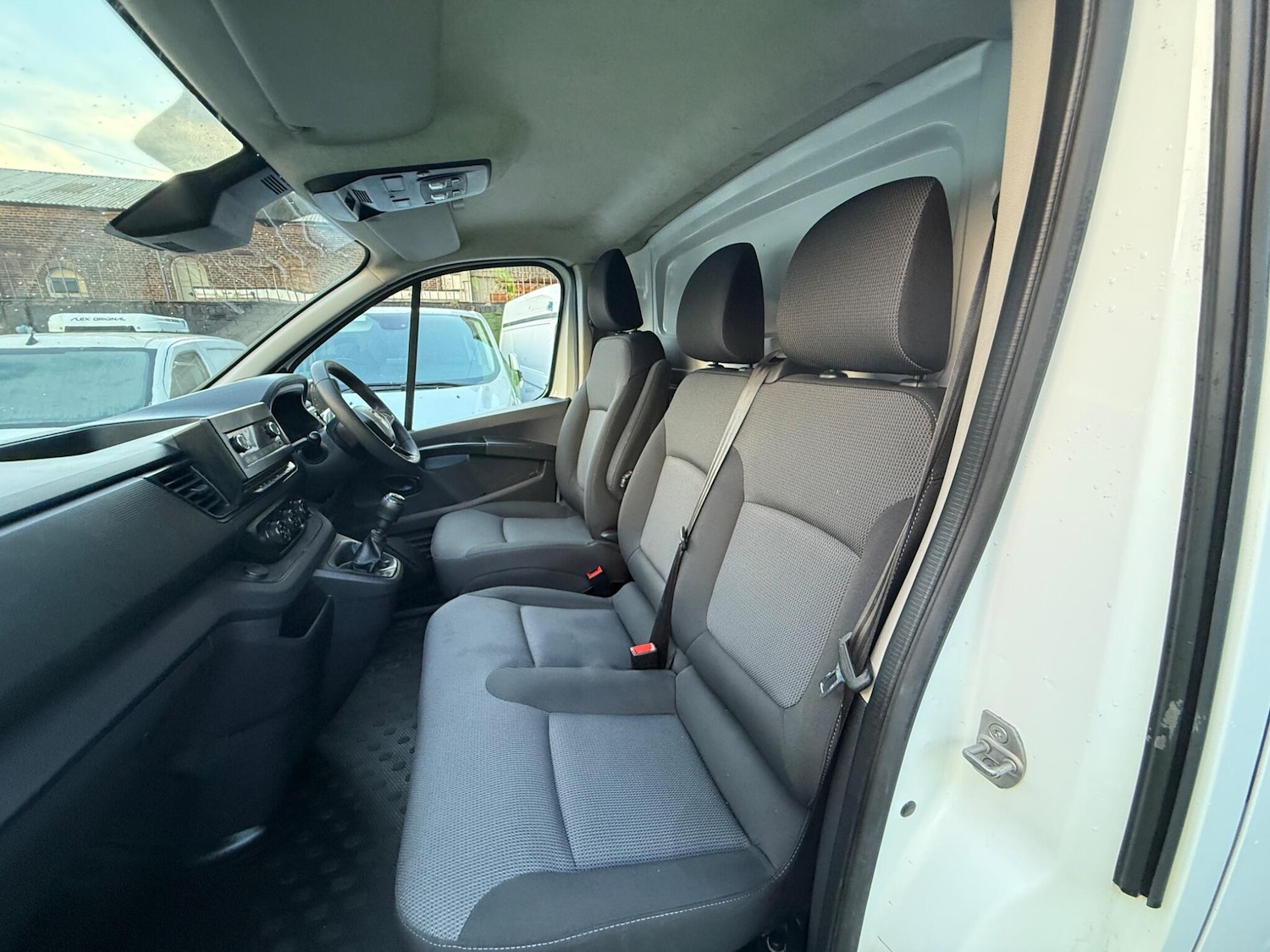 Used Renault Trafic 2022 for sale - 76772217: Photo 13