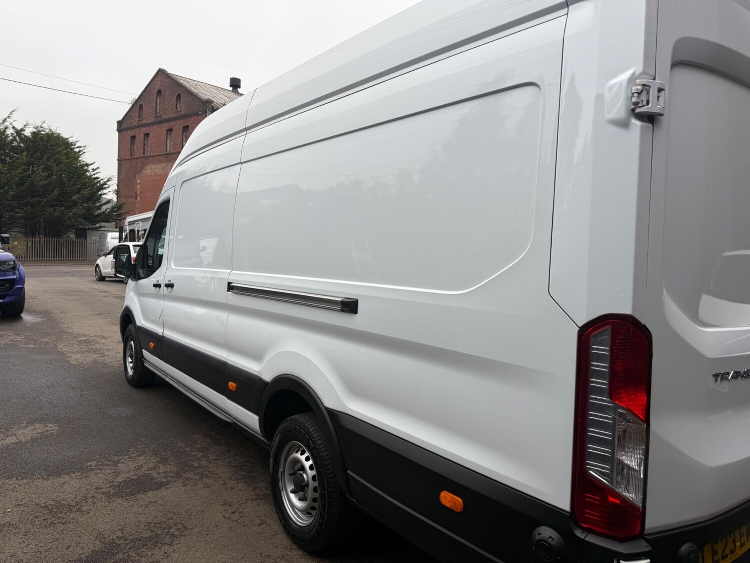 Used Ford Transit 2023 for sale - 76260083: Photo 7