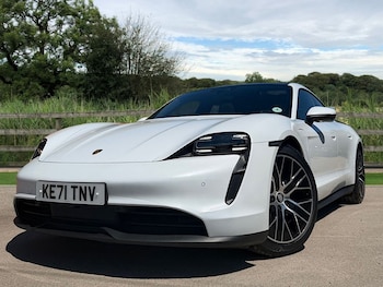 Used Porsche Taycan 2021 for sale - 78931005: Photo