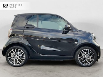 Used smart fortwo 2022 for sale - 79155563: Photo