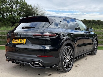 Used Porsche Cayenne 2022 for sale - 78996098: Photo
