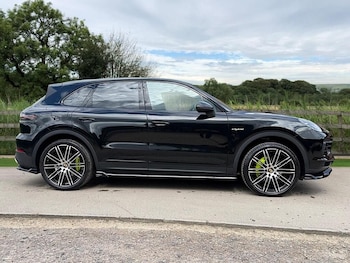 Used Porsche Cayenne 2022 for sale - 78996098: Photo