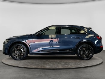 Used Audi Q8 2023 for sale - 79551014: Photo