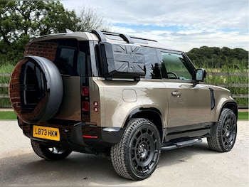 Used Land Rover Defender 2023 for sale - 78996828: Photo