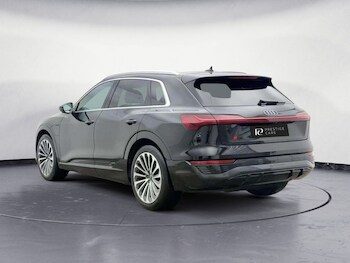 Used Audi Q8 2023 for sale - 78844219: Photo