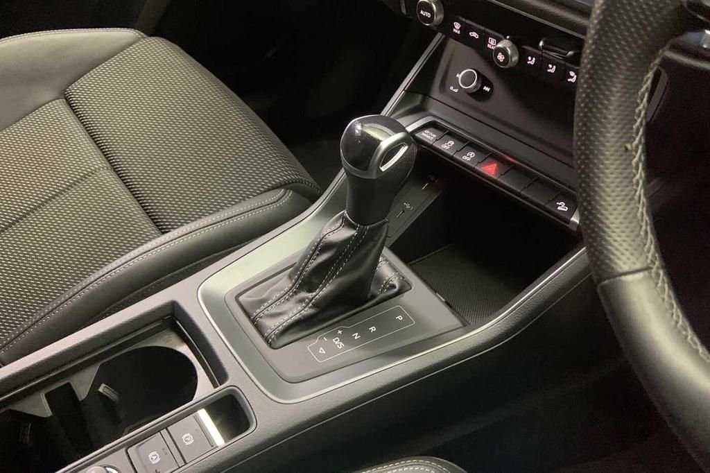 Used Audi Q3 2021 for sale - 77689085: Photo 9