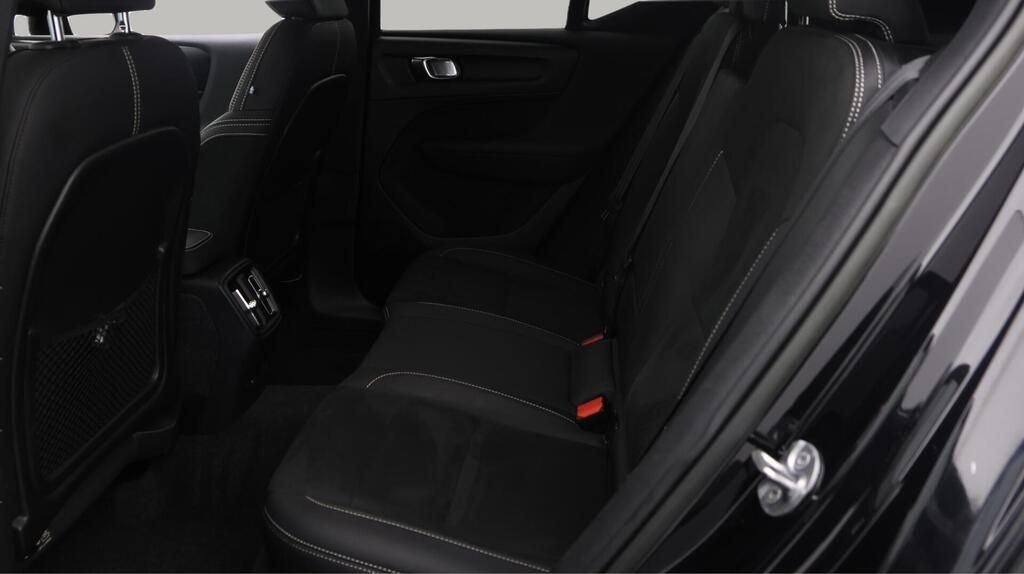 Used Volvo XC40 2023 for sale - 77719545: Photo 8