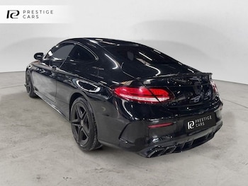 Used Mercedes-Benz C Class 2019 for sale - 77689023: Photo