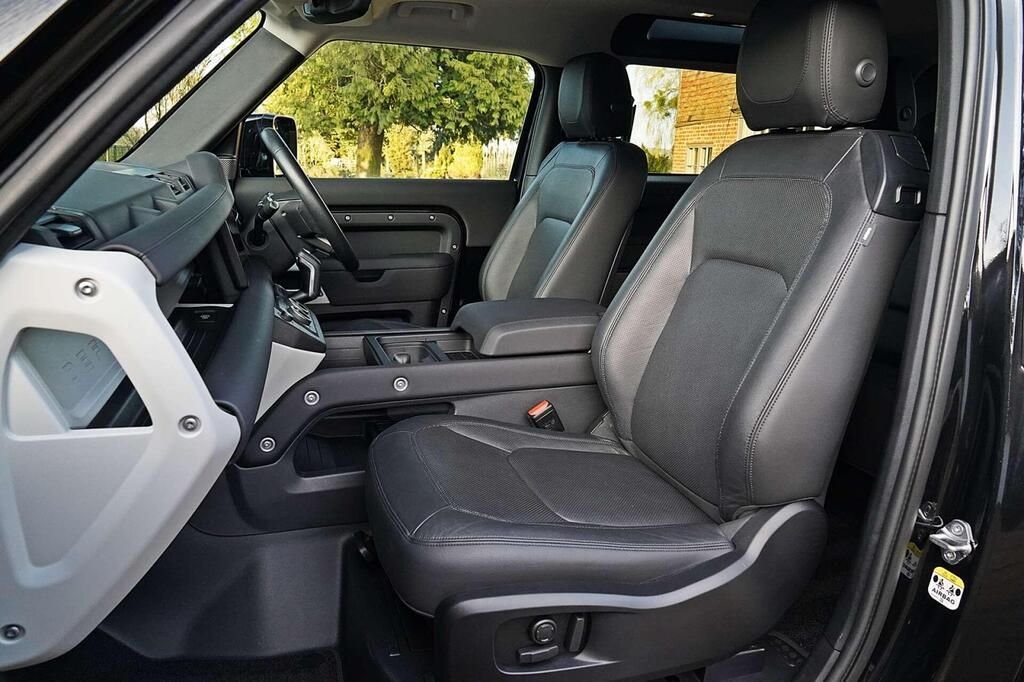 Used Land Rover Defender 2024 for sale - 78212418: Photo 10