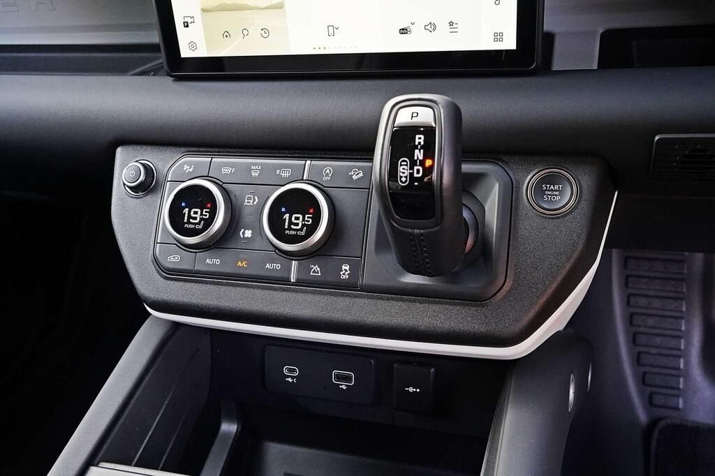 Used Land Rover Defender 2024 for sale - 78212418: Photo 8