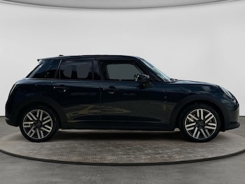 Used MINI Cooper 2025 for sale - 79358768: Photo
