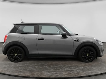 Used MINI Hatch 2022 for sale - 79462296: Photo