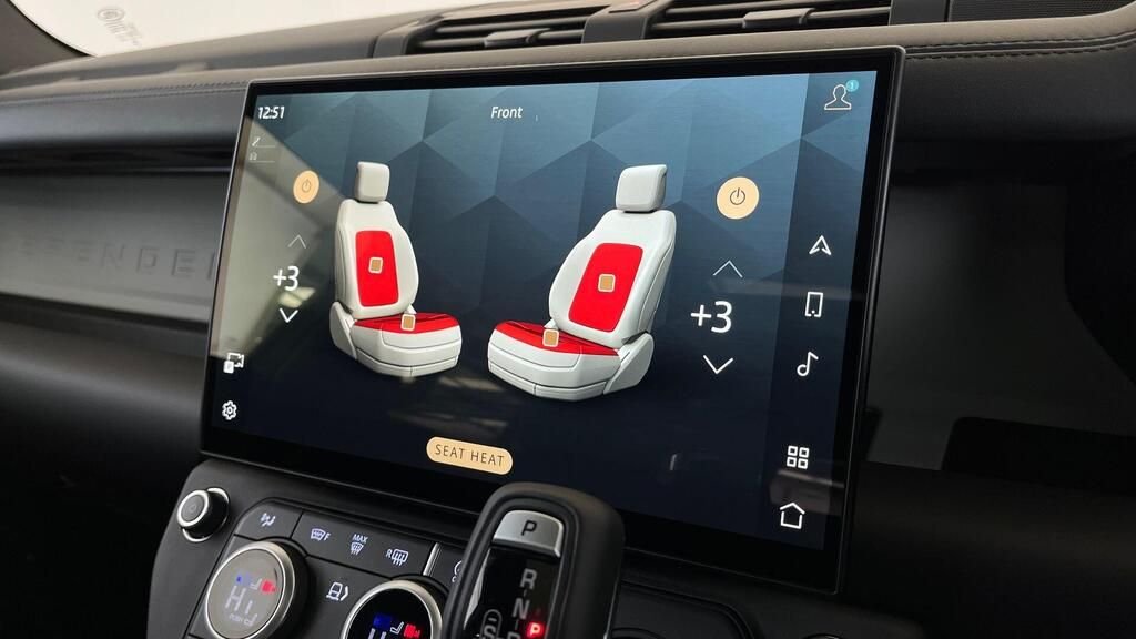 Used Land Rover Defender 2023 for sale - 77689026: Photo 16