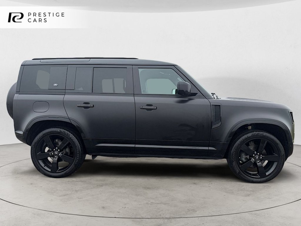 Used Land Rover Defender 2023 for sale - 77689026: Photo 5