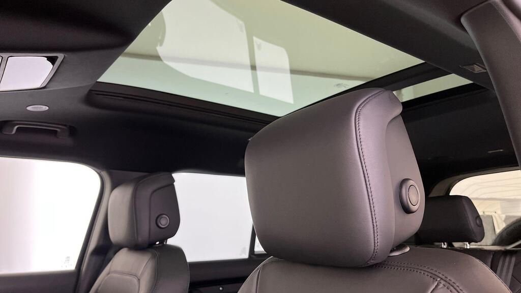 Used Land Rover Defender 2023 for sale - 77689026: Photo 9