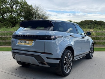 Used Land Rover Range Rover Evoque 2024 for sale - 79449839: Photo