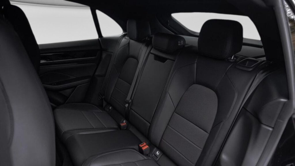 Used Porsche Macan 2025 for sale - 77693117: Photo 8