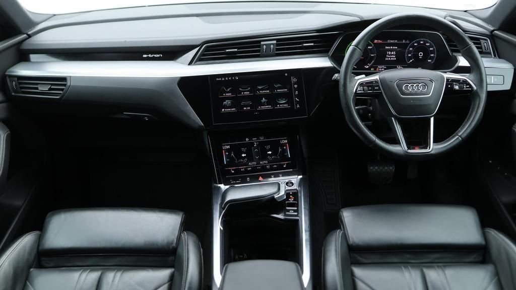 Used Audi e-tron 2022 for sale - 78002742: Photo 7