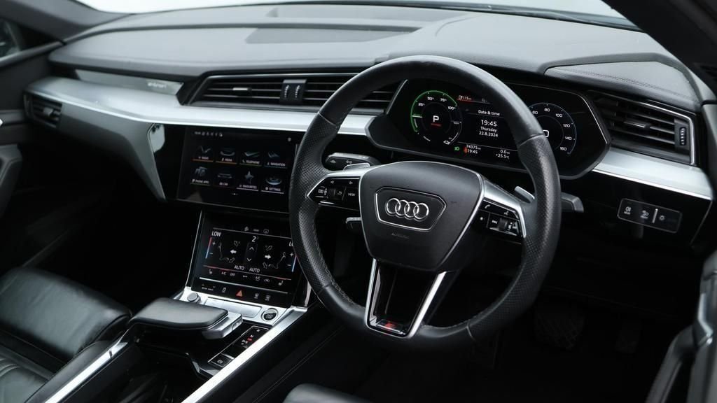 Used Audi e-tron 2022 for sale - 78002742: Photo 9