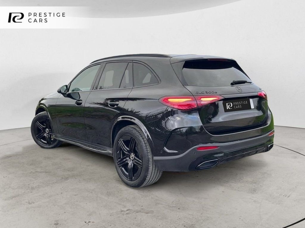 Used Mercedes-Benz GLC 2023 for sale - 77689016: Photo 2