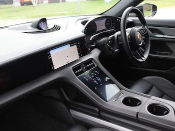 Used Porsche Taycan 2022 for sale - 78919764: Photo